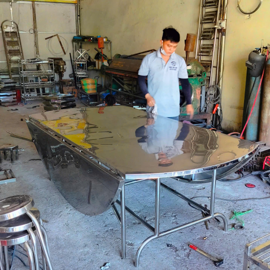 bàn tròn inox long khánh