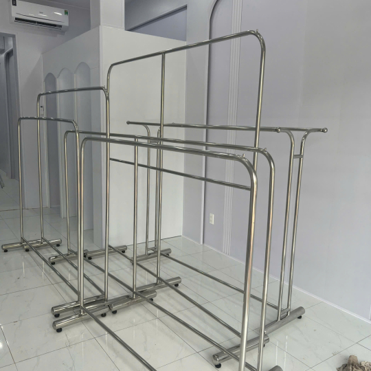 Giá treo đồ inox long khánh - gia công inox đồng nai